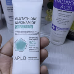 aplb - glutathione niacinamide sunscreen APLB main image 1