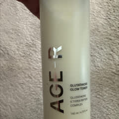 medicube age r glutathione glow toner review  The first step to brighter, glowing skin starts here. Introducing the AGE-R Tonera radiance-boosting that hydrates, refreshes, and helps improve the appearance of dull, uneven-looking skin for hydrated skin with the Medicube Age Medicube Age-R Glutathione Glow Toner